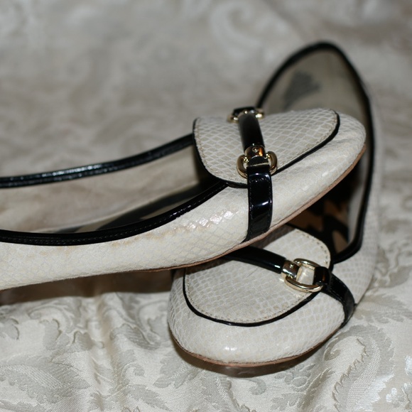 Anne Klein Flats Size 7 - Picture 6 of 9